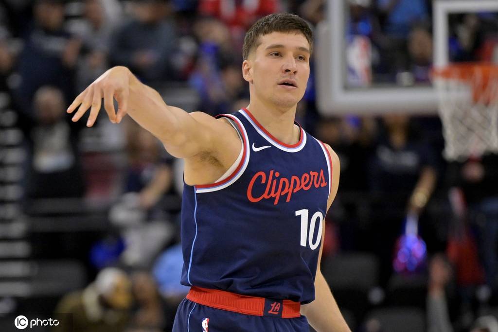 射手空降！博格达诺维奇与火箭签约一年 迎NBA第十赛季